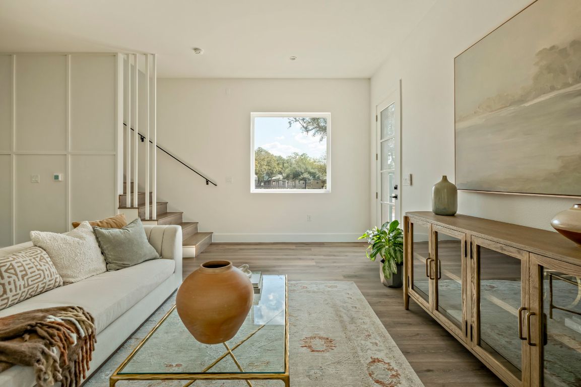 4601 Hank Avenue, Unit 1 Austin, TX 78745 - Photo 6 of 40 Living area