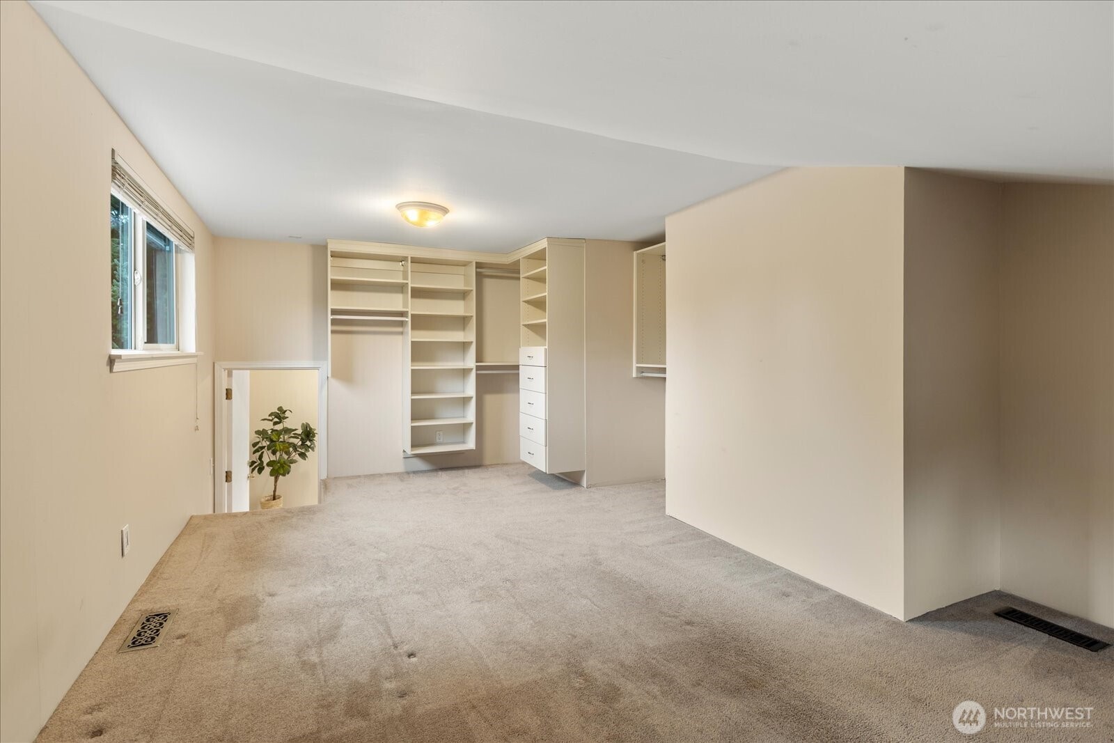 9109 221st Street Southwest Edmonds, WA 98026 - Photo 22 of 40