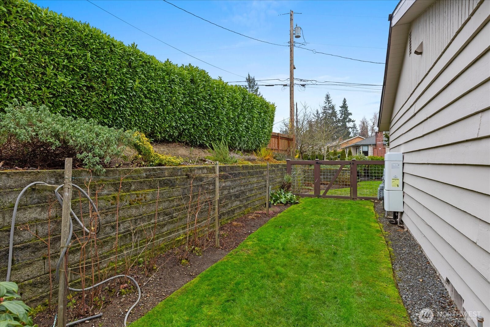 9109 221st Street Southwest Edmonds, WA 98026 - Photo 32 of 40