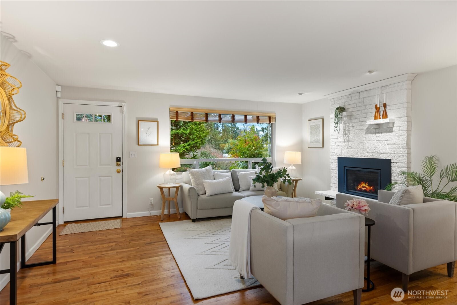 9109 221st Street Southwest Edmonds, WA 98026 - Photo 4 of 40