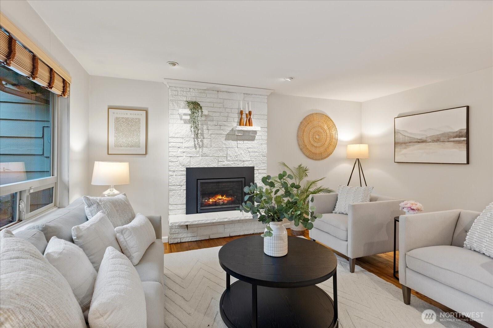 9109 221st Street Southwest Edmonds, WA 98026 - Photo 5 of 40