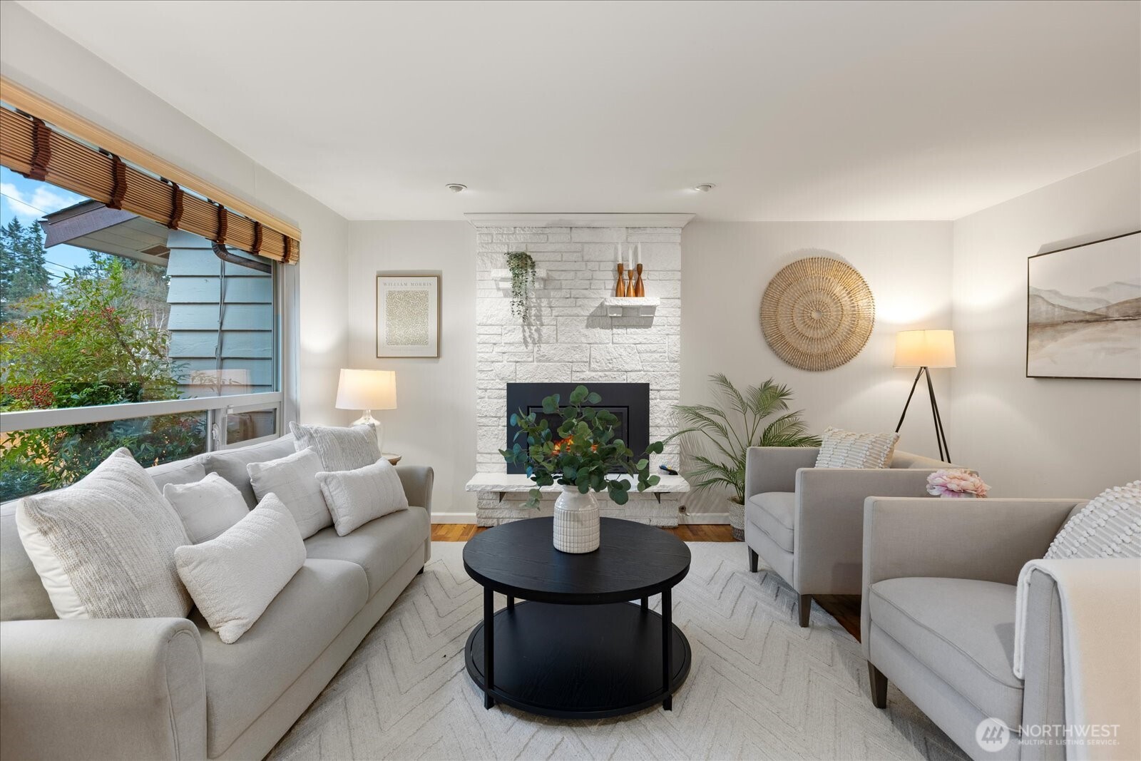 9109 221st Street Southwest Edmonds, WA 98026 - Photo 6 of 40