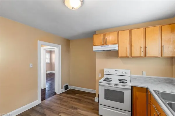 $900 | 437 24th Street Northwest, Winston-Salem, NC 27105