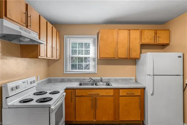 $900 | 437 24th Street Northwest, Winston-Salem, NC 27105