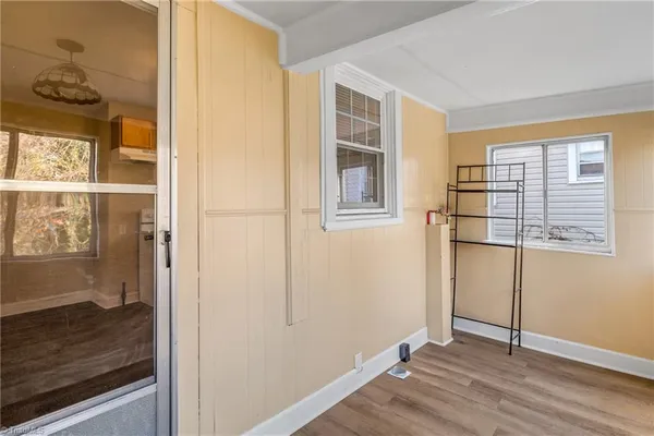 $900 | 437 24th Street Northwest, Winston-Salem, NC 27105