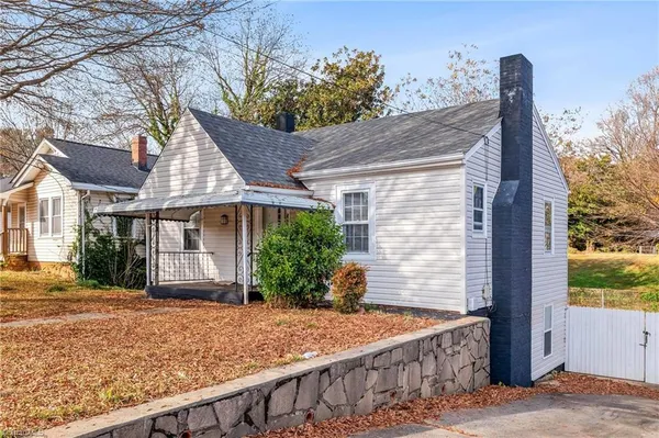 $900 | 437 24th Street Northwest, Winston-Salem, NC 27105
