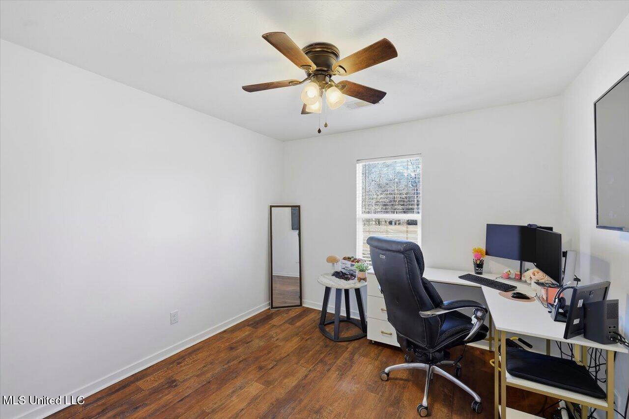 799 Highpoint Drive Byram, MS 39272 - Photo 22 of 28 26-799 Highpoint Dr _ Home Tours MS