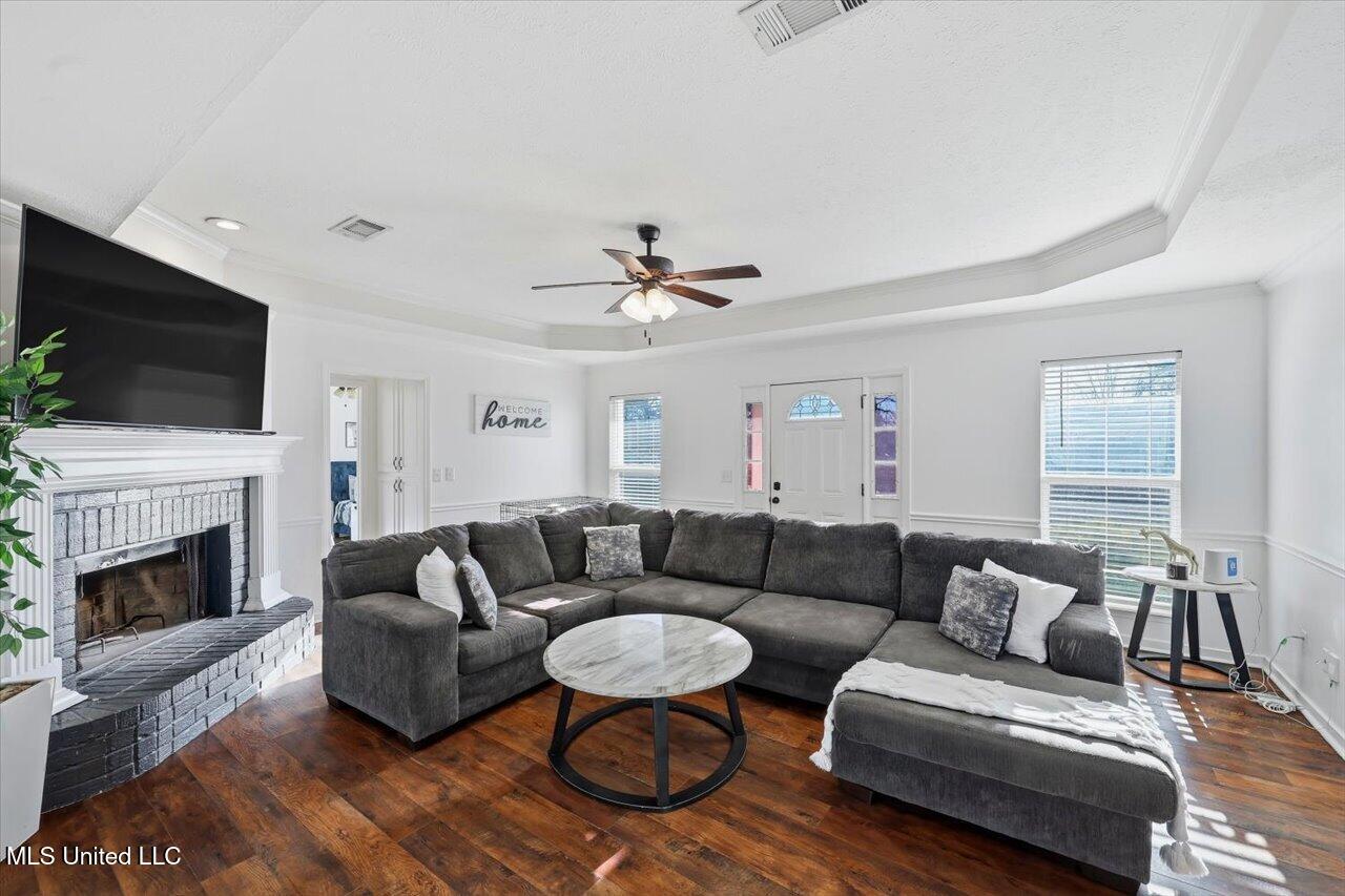 799 Highpoint Drive Byram, MS 39272 - Photo 3 of 28 09-799 Highpoint Dr _ Home Tours MS