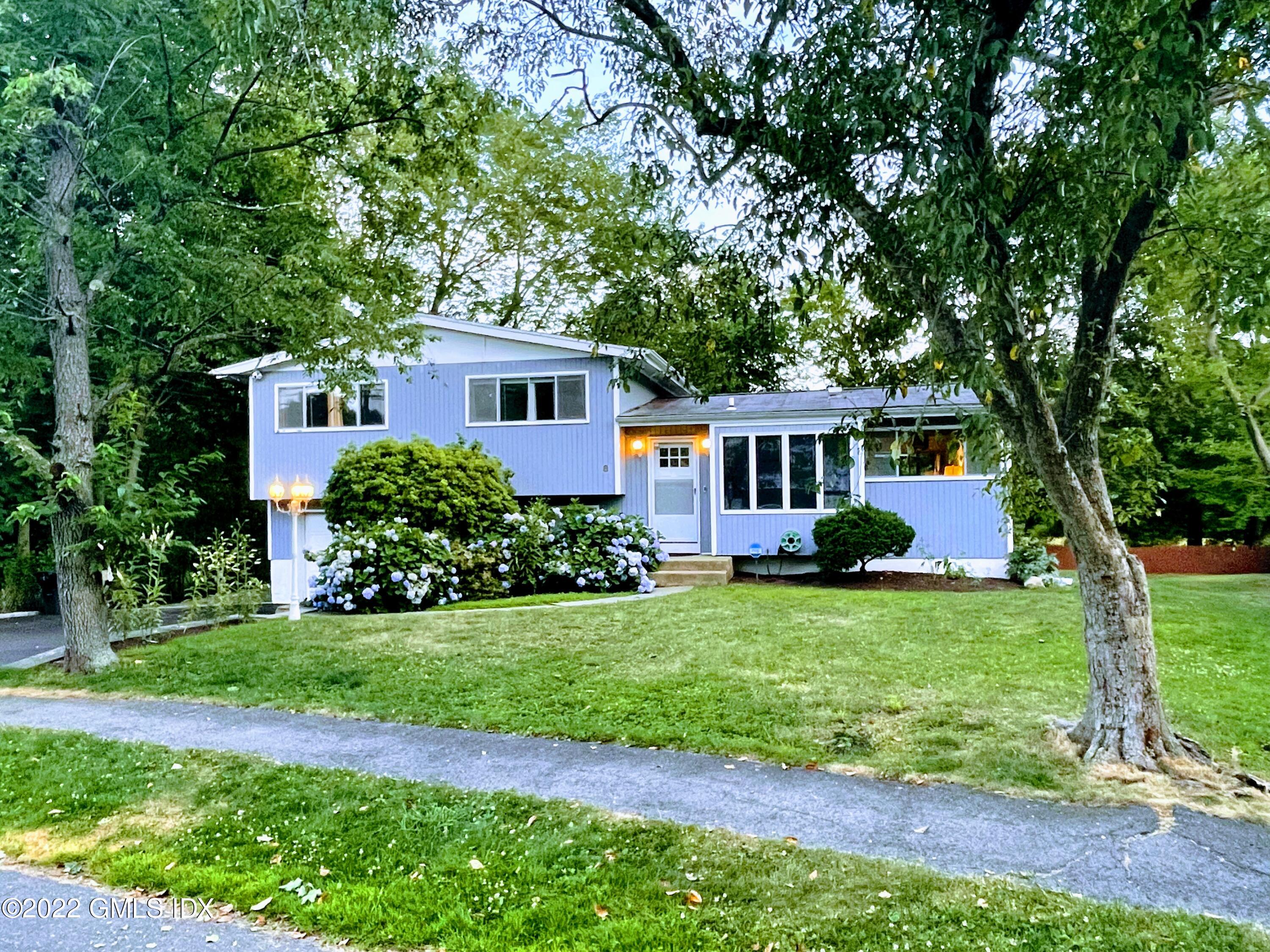 8 Amherst Road, Riverside, CT 06878 Compass