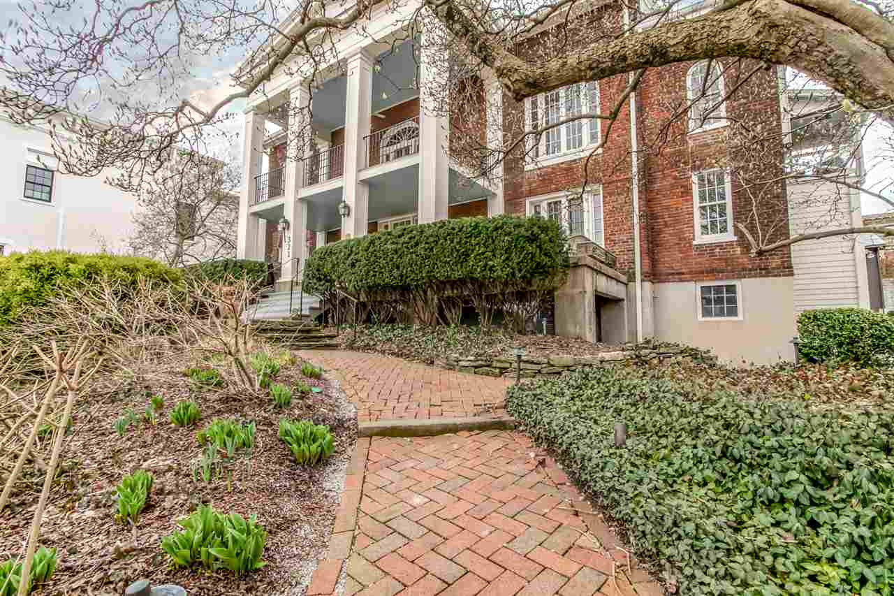 321 Riverside Drive Covington, KY 41011 - Photo 3 of 33 Gallery Image 3