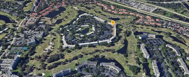 $399,000 | 3960 Oaks Clubhouse Drive, Unit 401, Pompano Beach, FL 33069