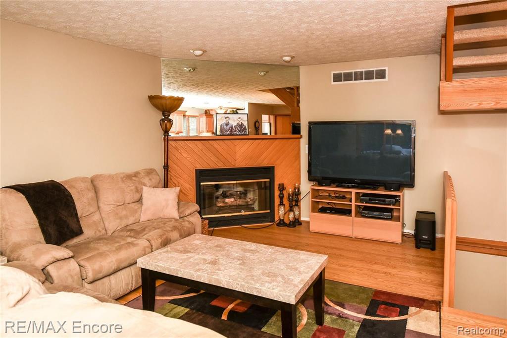 6576 Ridgeview Drive Clarkston, MI 48346 - Photo 25 of 75
