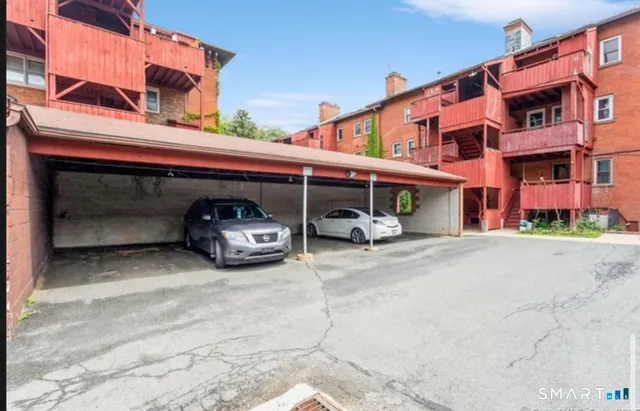 $1,580 | 71 A Imlay Street, Unit D2, Hartford, CT 06105