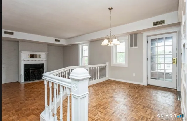 $1,580 | 71 A Imlay Street, Unit D2, Hartford, CT 06105