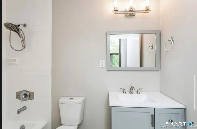 $1,580 | 71 A Imlay Street, Unit D2, Hartford, CT 06105