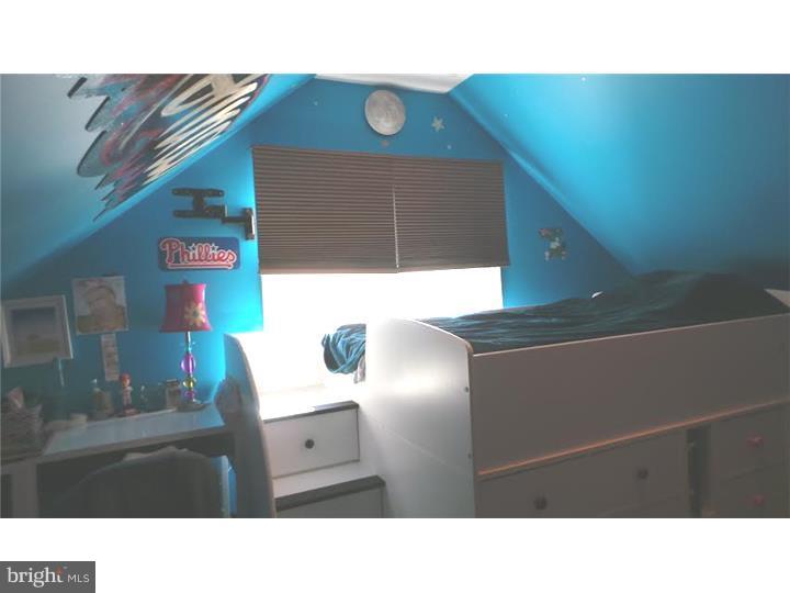 428 Rutledge Avenue Folsom, PA 19033 - Photo 16 of 25 Bedroom 3