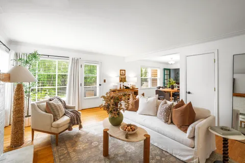 $549,000 | 6221 North Lake Drive, Whitefish Bay, WI 53217