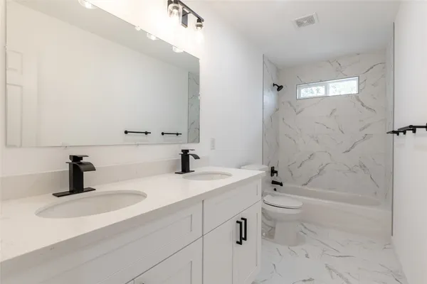 $1,750 | 8210 Sparta Street, Unit B, Houston, TX 77028