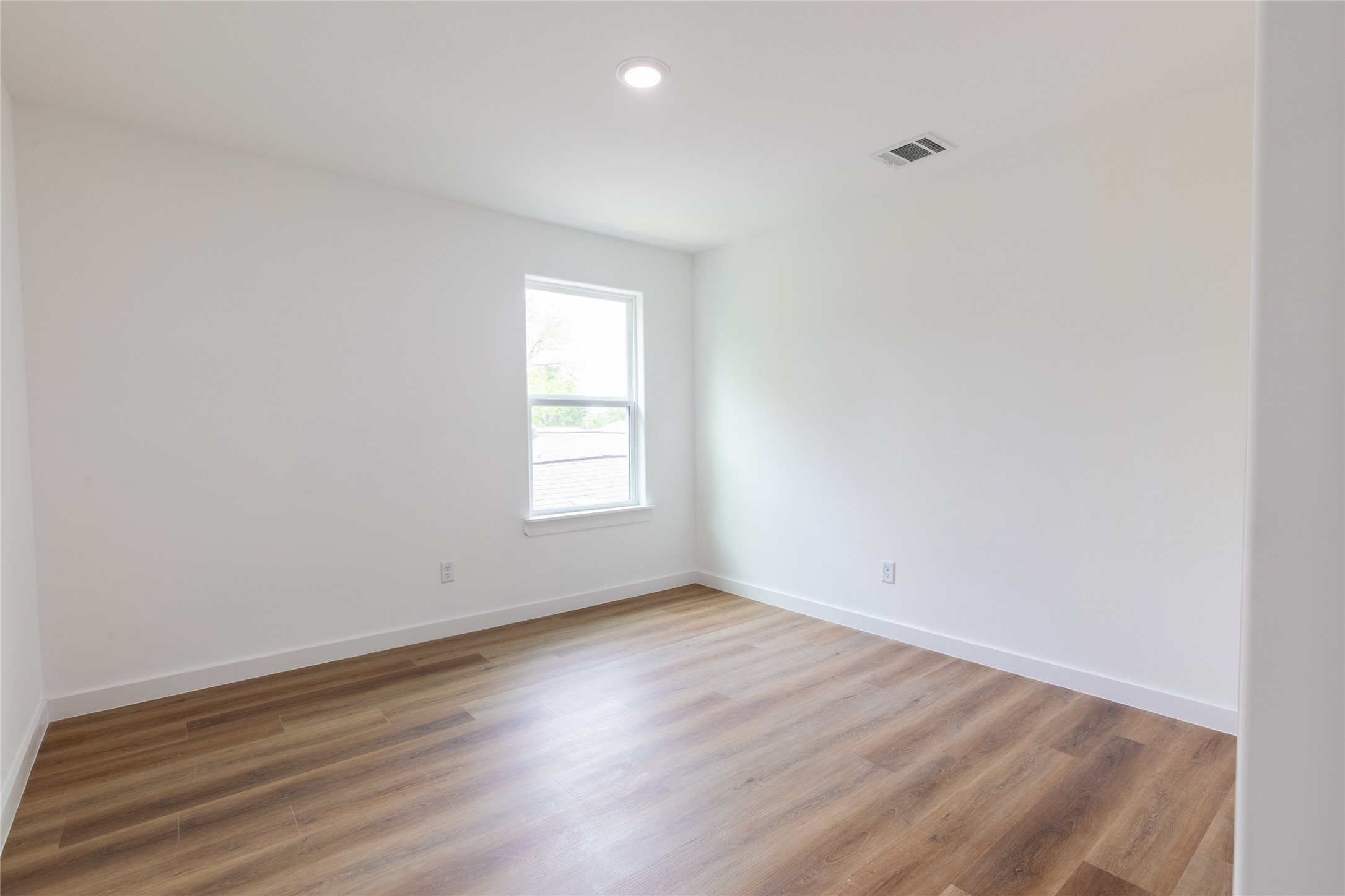8210 Sparta Street, Unit B Houston, TX 77028 - Photo 10 of 17 Bedroom #2