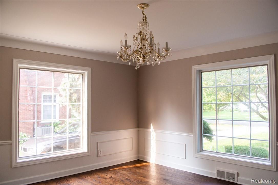 803 Pemberton Road Grosse Pointe, MI 48230 - Photo 9 of 55 _DSC0252.jpg