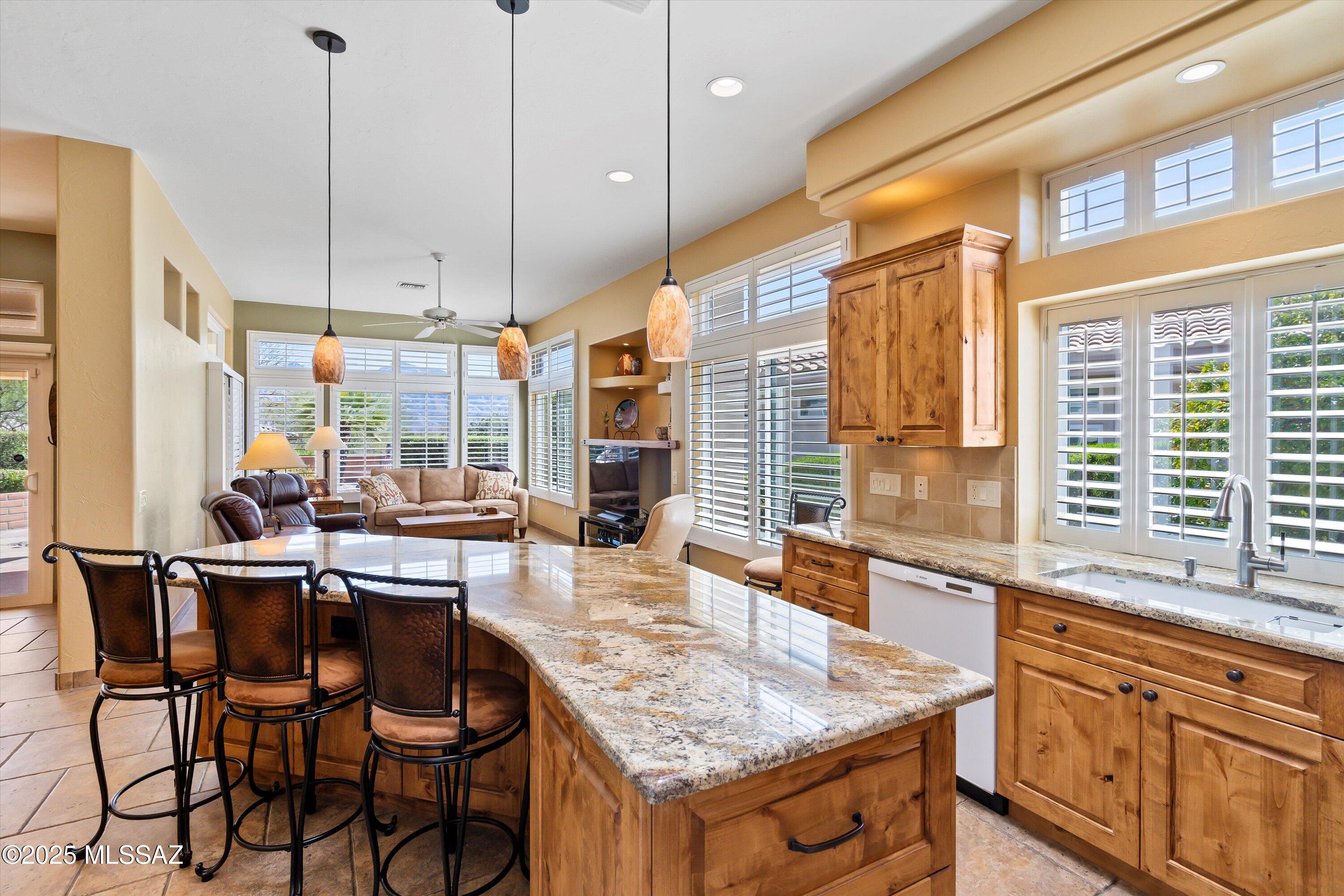 1524 East Crown Ridge Way Oro Valley, AZ 85755 - Photo 12 of 44