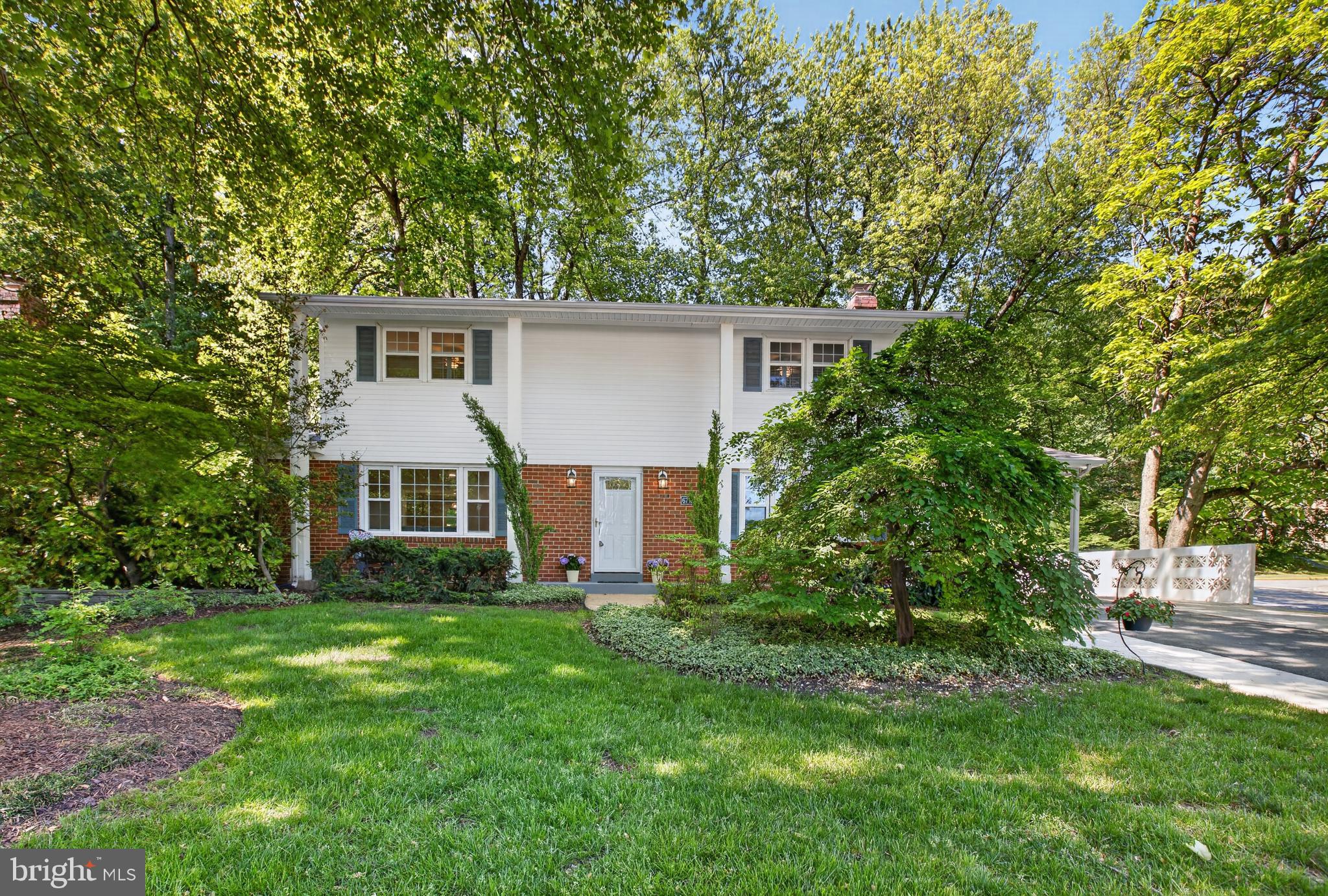 6710 Sydenstricker Road Springfield, VA 22153 - Photo 1 of 45