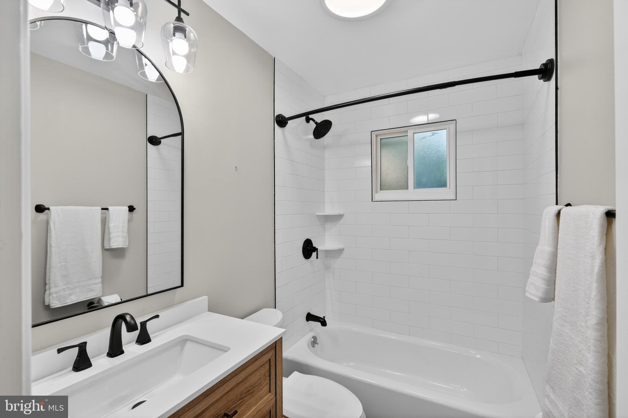 6710 Sydenstricker Road Springfield, VA 22153 - Photo 25 of 45 Upstairs full bath
