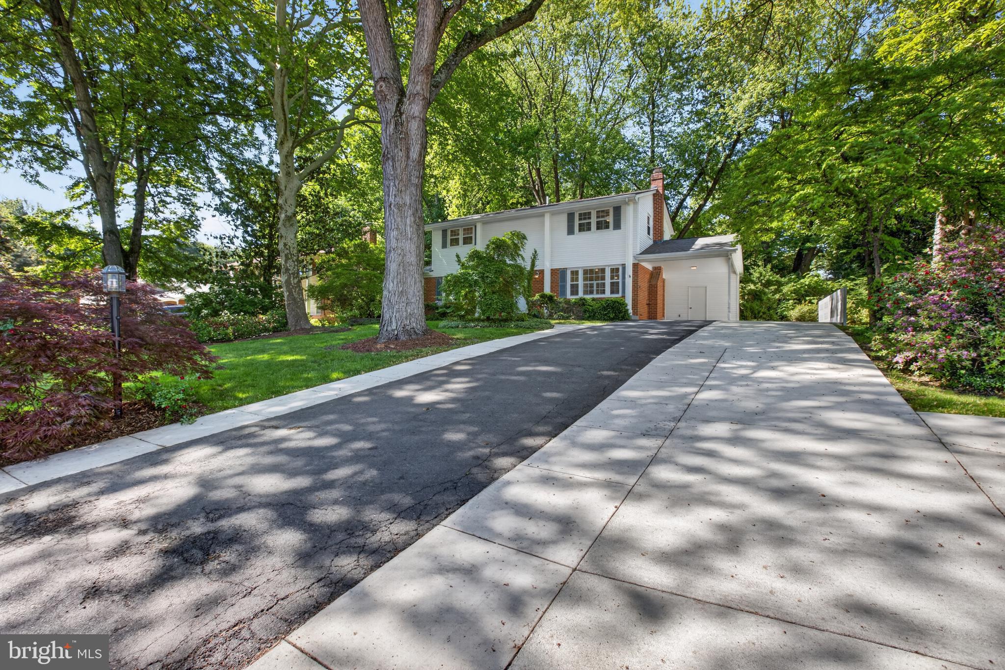 6710 Sydenstricker Road Springfield, VA 22153 - Photo 4 of 45