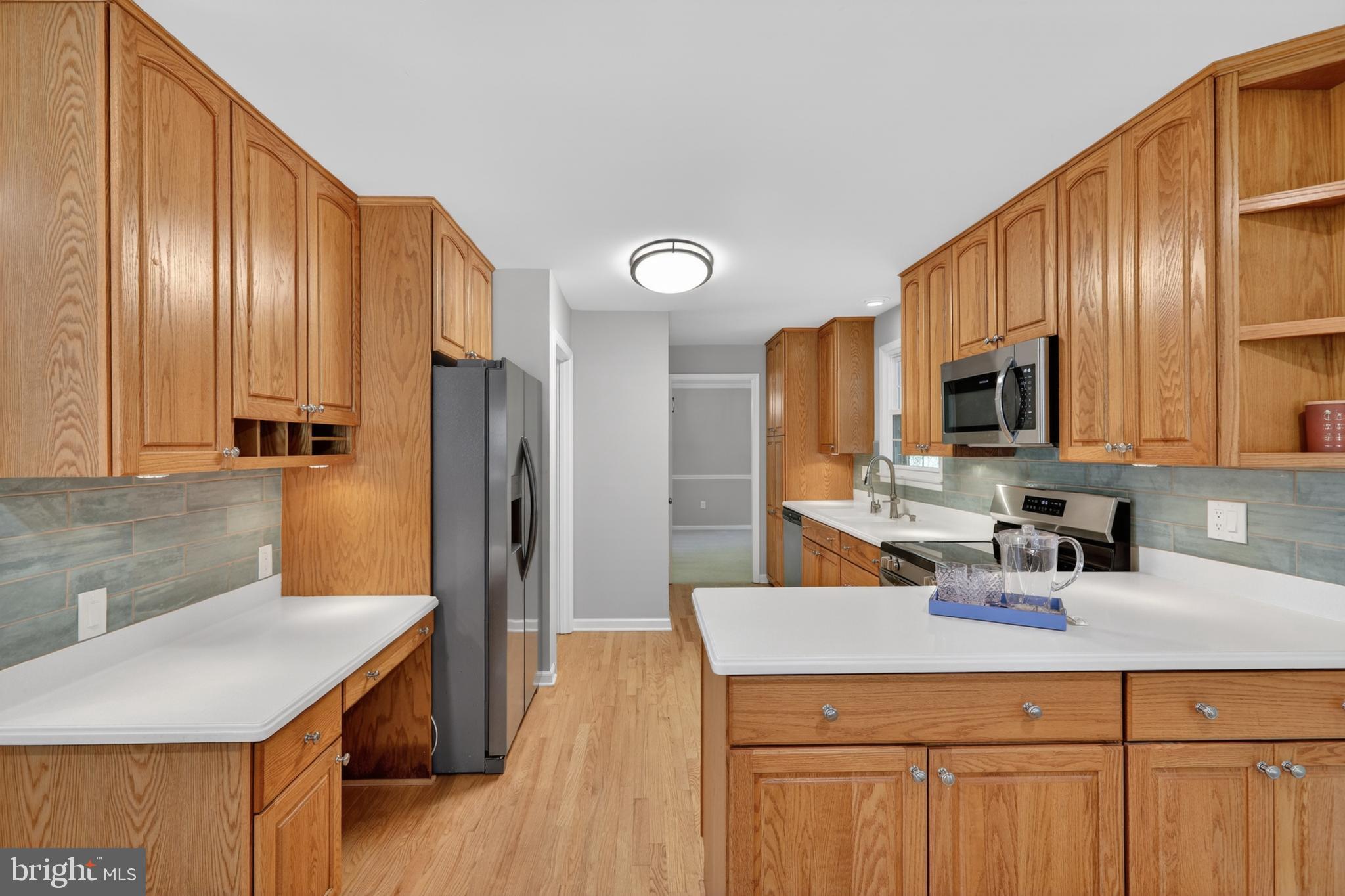 6710 Sydenstricker Road Springfield, VA 22153 - Photo 6 of 45