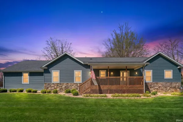 $595,000 | 140 Ln 160C Big Turkey Lake, Hudson, IN 46747