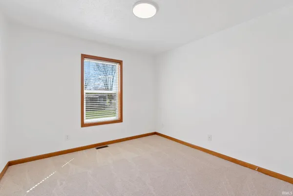 $595,000 | 140 Ln 160C Big Turkey Lake, Hudson, IN 46747