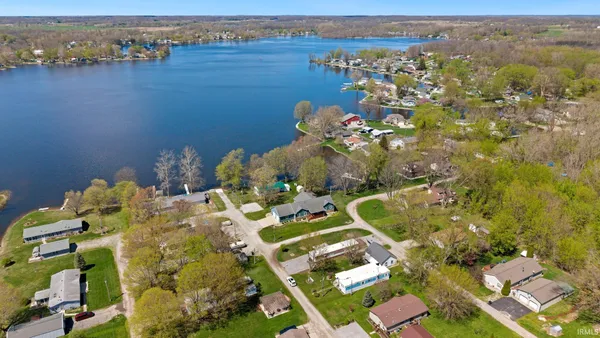 $595,000 | 140 Ln 160C Big Turkey Lake, Hudson, IN 46747