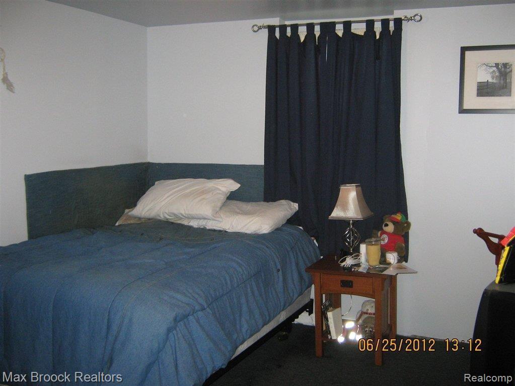 2877 South Adams Road Rochester, MI 48309 - Photo 11 of 20 Bedroom 2.