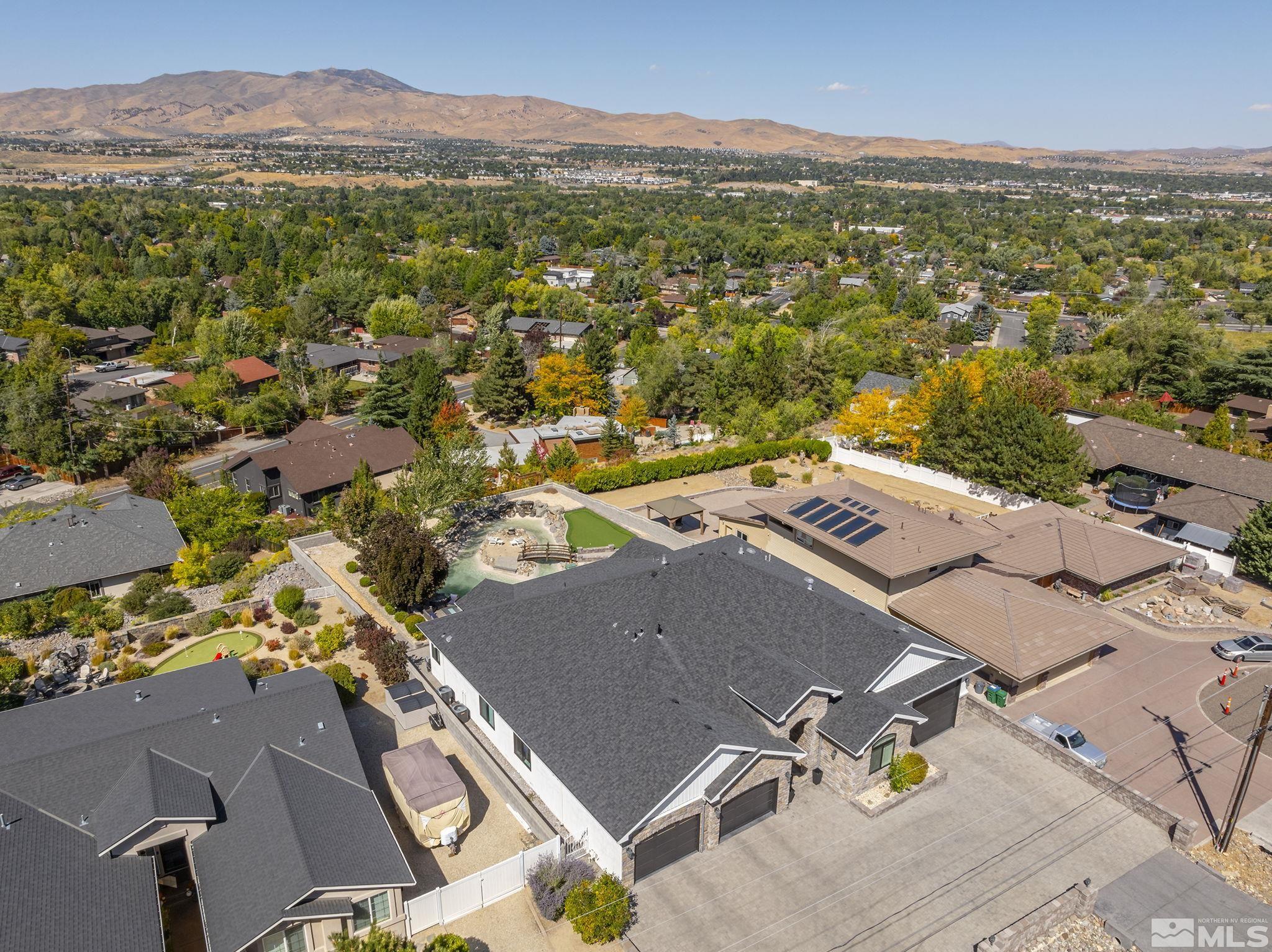 1865 Berkeley Drive Reno, NV 89509 - Photo 5 of 40 Photo 5