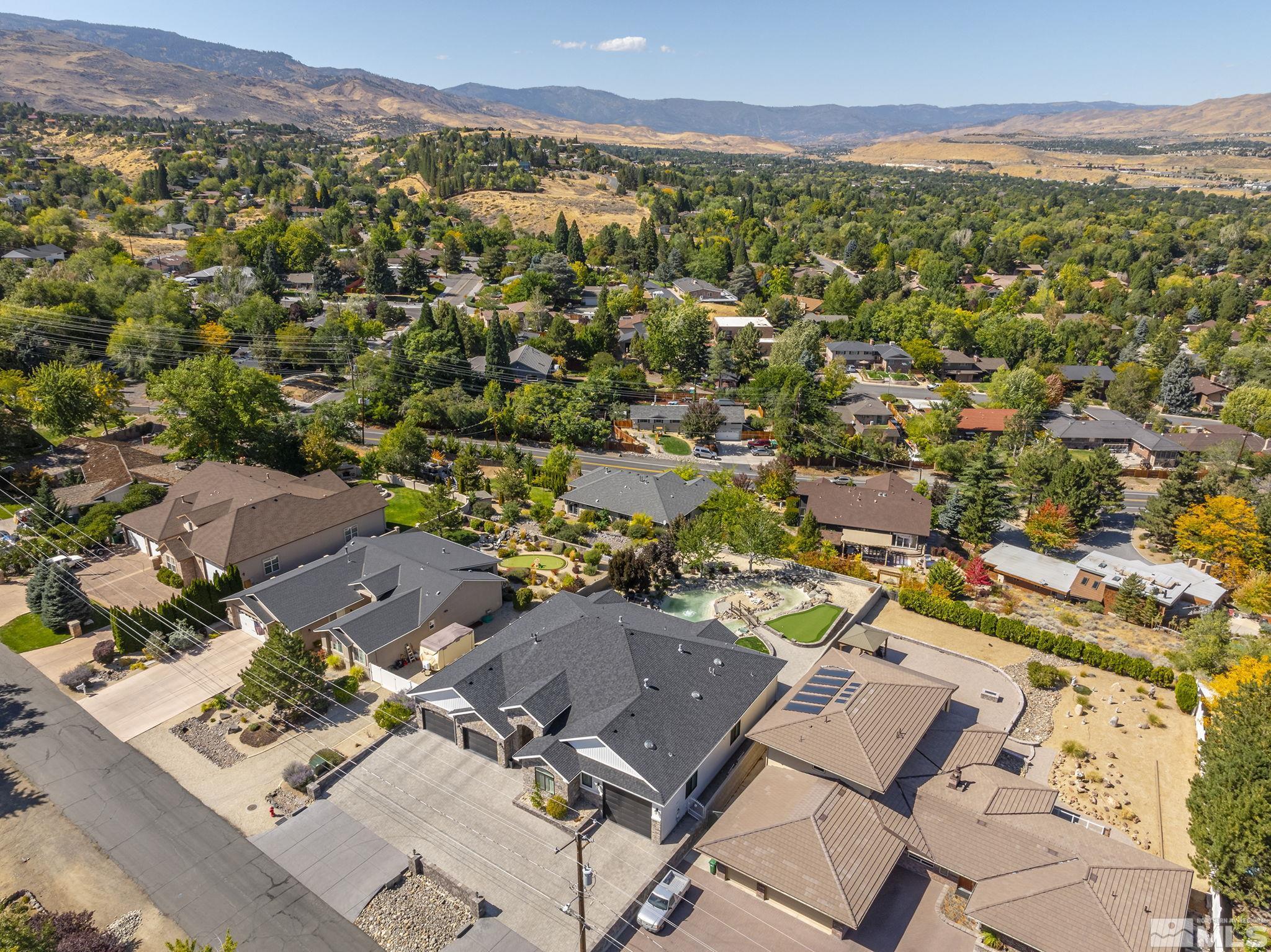 1865 Berkeley Drive Reno, NV 89509 - Photo 6 of 40 Photo 6