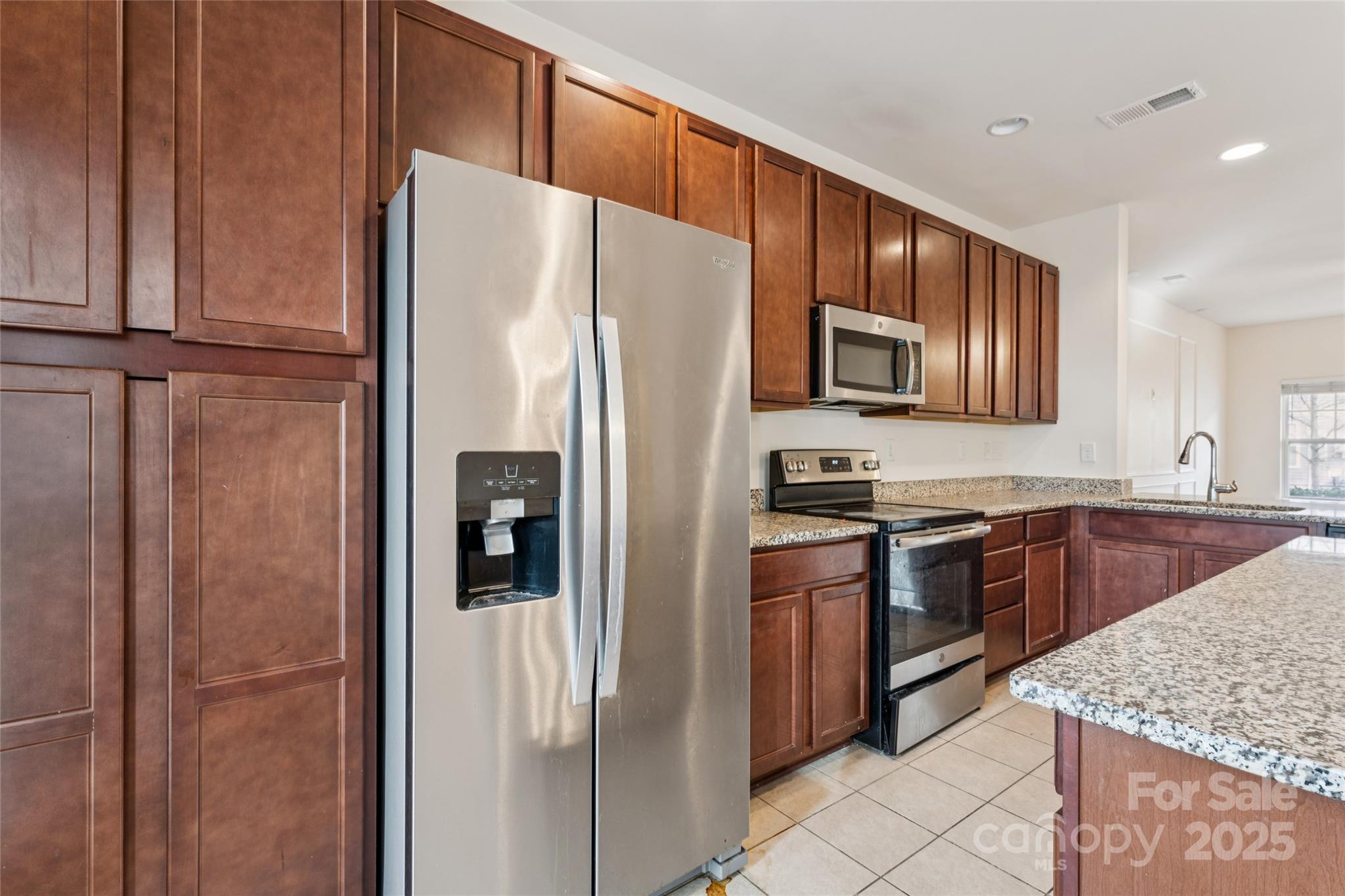 10439 Benfield Road Charlotte, NC 28269 - Photo 12 of 32