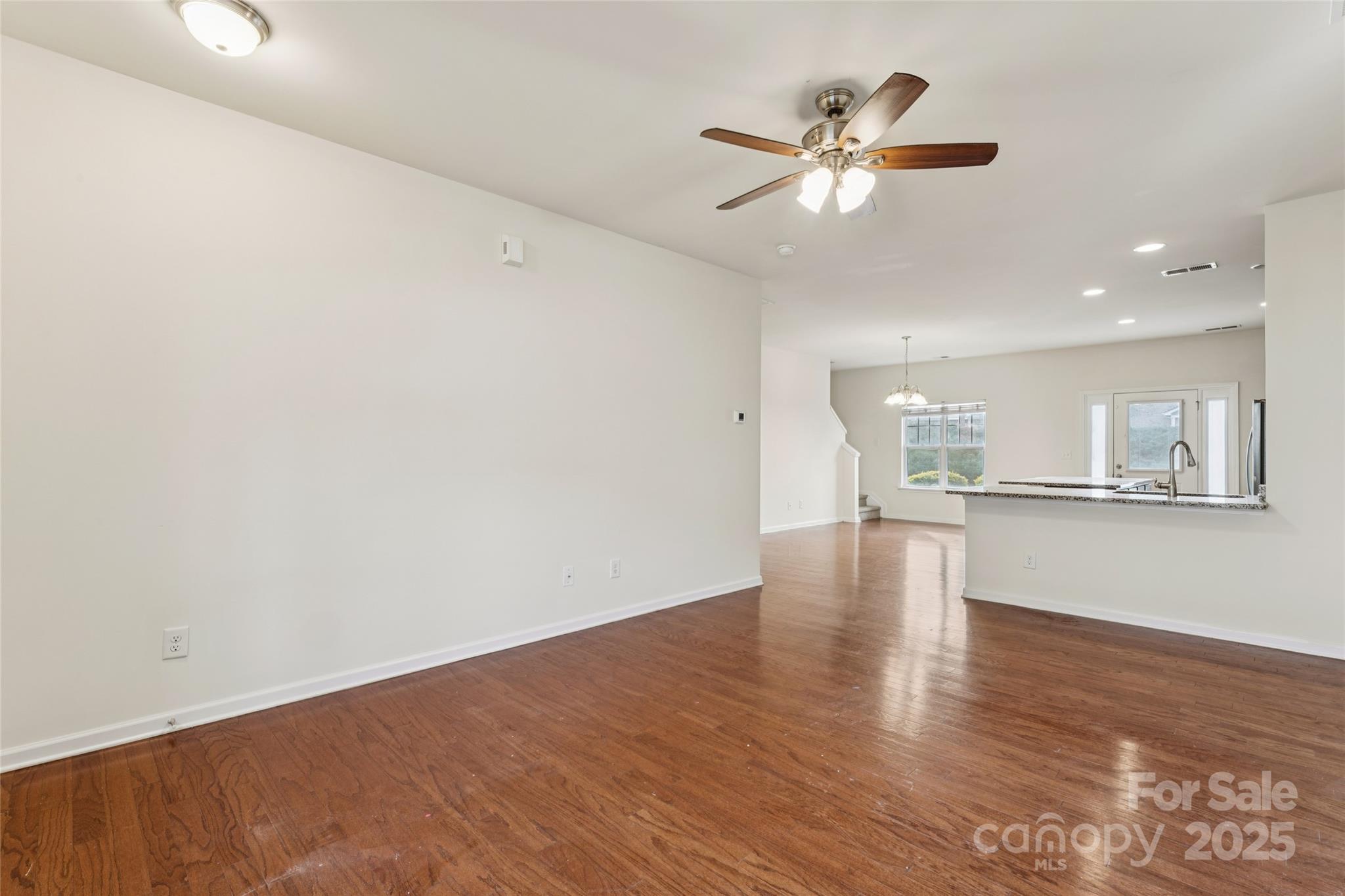 10439 Benfield Road Charlotte, NC 28269 - Photo 7 of 32