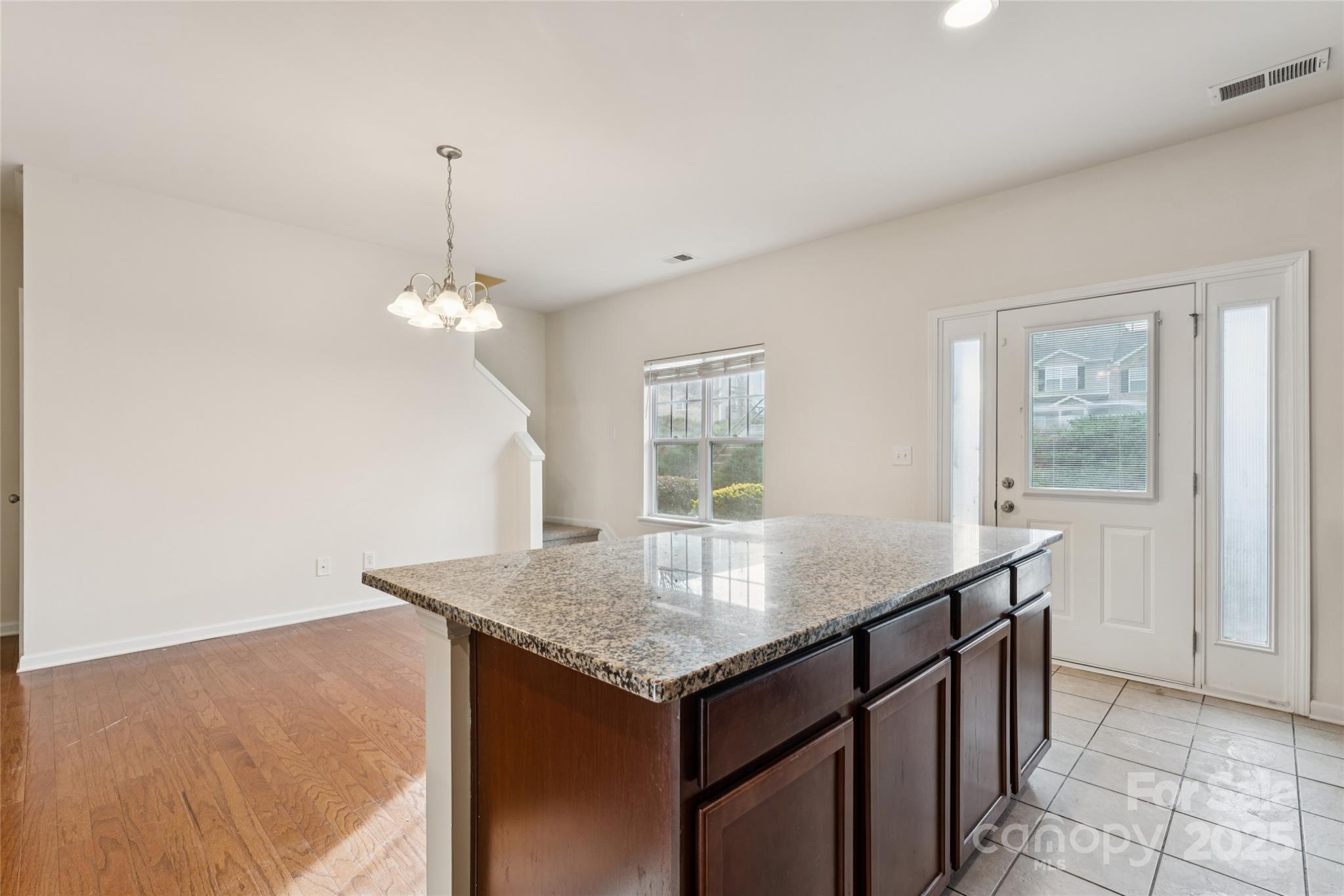 10439 Benfield Road Charlotte, NC 28269 - Photo 10 of 32