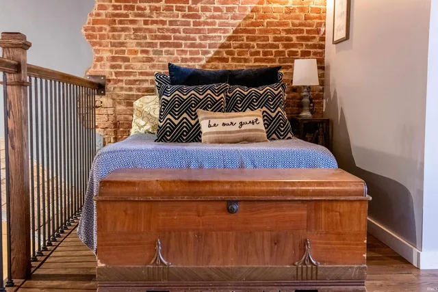 $390,000 | 116 Main Street, Vincennes, IN 47591