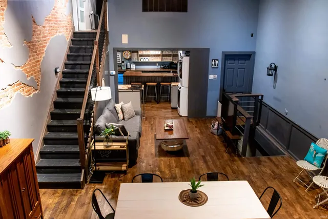 $390,000 | 116 Main Street, Vincennes, IN 47591