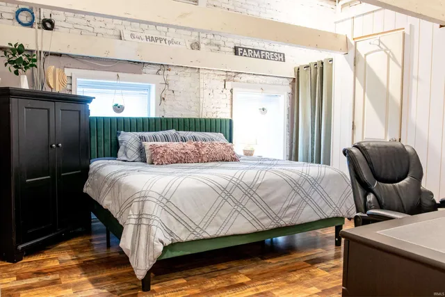 $390,000 | 116 Main Street, Vincennes, IN 47591