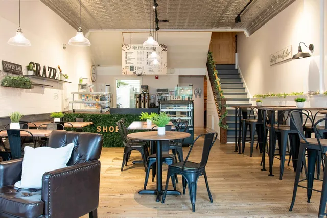 $390,000 | 116 Main Street, Vincennes, IN 47591