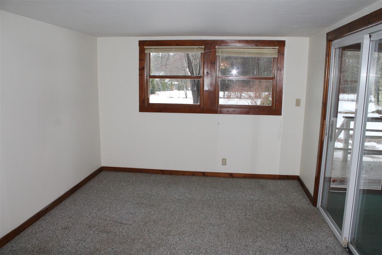 67 Greenfield Road New Boston, NH 03070 - Photo 13 of 38