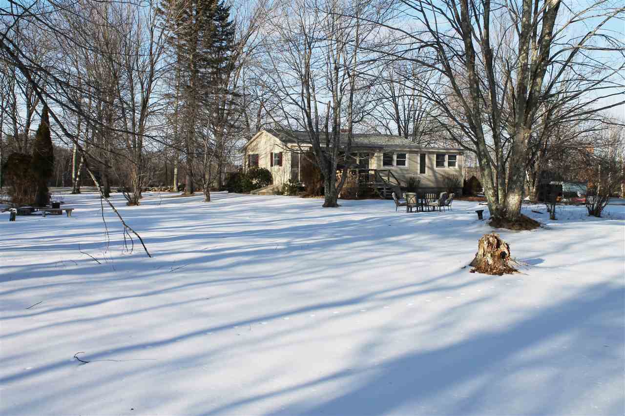 67 Greenfield Road New Boston, NH 03070 - Photo 4 of 38