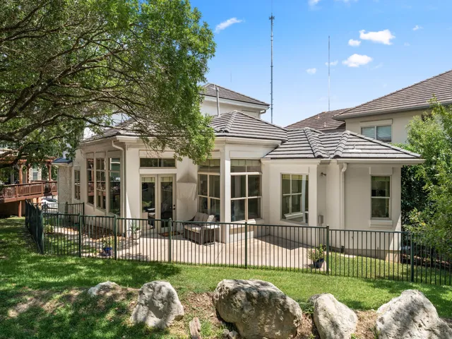 $1,045,000 | 2800 Waymaker Way, Unit 40, Austin, TX 78746