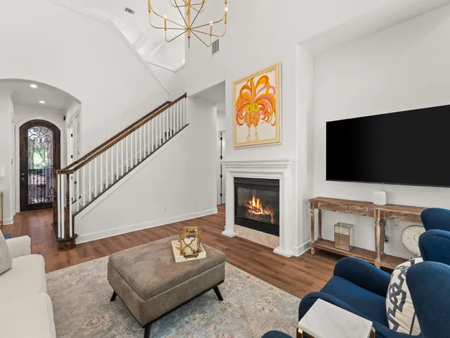 $1,045,000 | 2800 Waymaker Way, Unit 40, Austin, TX 78746