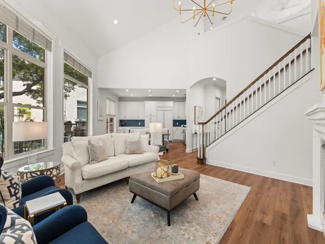 $1,045,000 | 2800 Waymaker Way, Unit 40, Austin, TX 78746