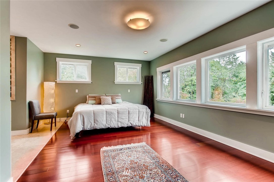 4537 Southwest Director Street Seattle, WA 98136 - Photo 17 of 25 Gallery Image 17