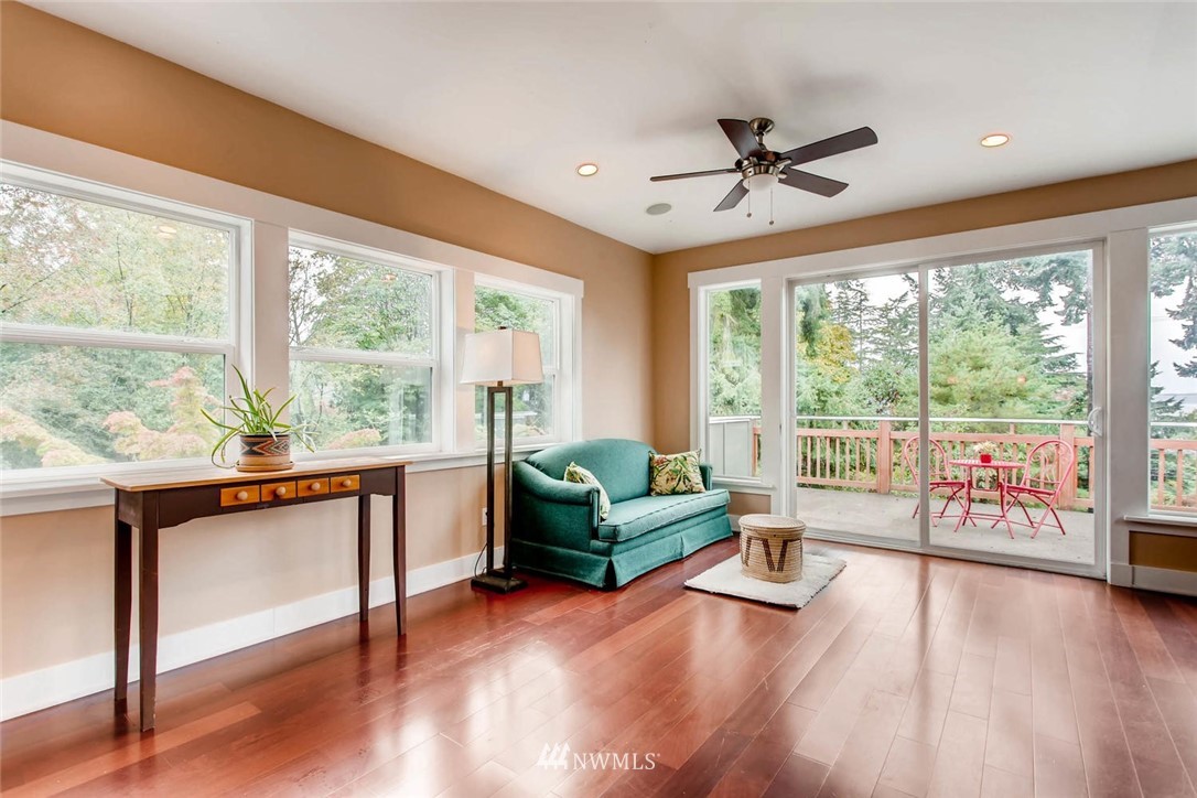 4537 Southwest Director Street Seattle, WA 98136 - Photo 22 of 25 Gallery Image 22