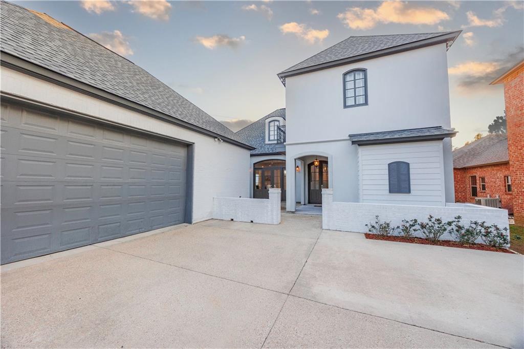 17612 Greens Court Baton Rouge, LA 70810 - Photo 2 of 34